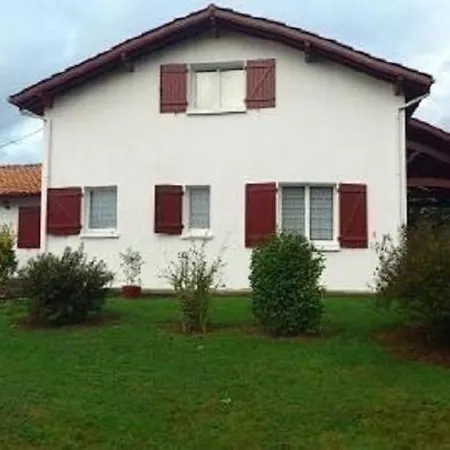 Holiday home Gure Ametsa Saint-Etienne-de-Baigorry